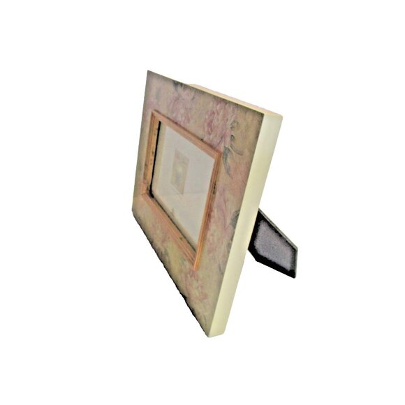 *Cheri Blum FETCO Cottage Chic Floral Design Photo Frame - Table Top - Picture 4 of 6